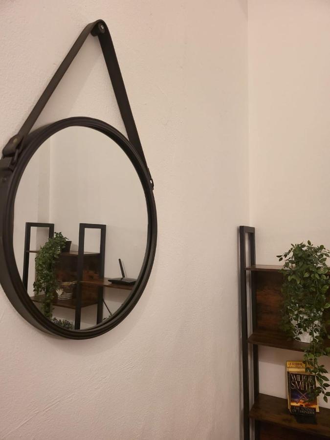 Giovenchi'S Apartment Palermo Bagian luar foto